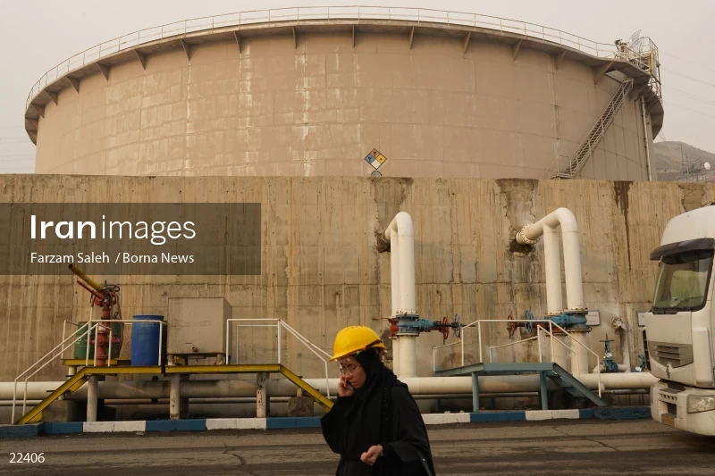 Kan oil depot