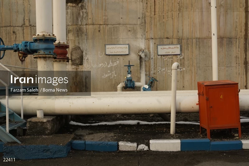 Kan oil depot