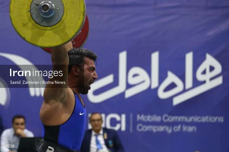 The record setting of Iran's national weightlifting team