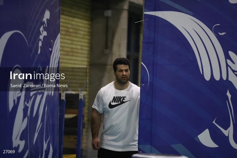 The record setting of Iran's national weightlifting team