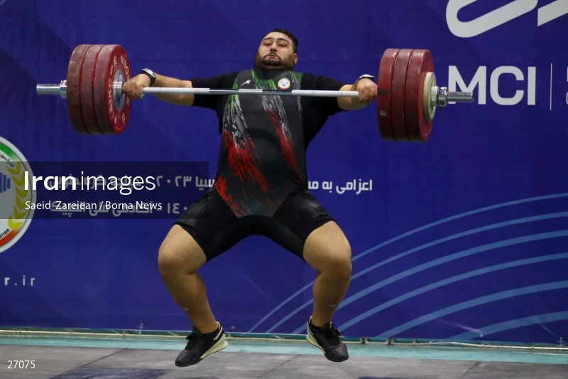 The record setting of Iran's national weightlifting team