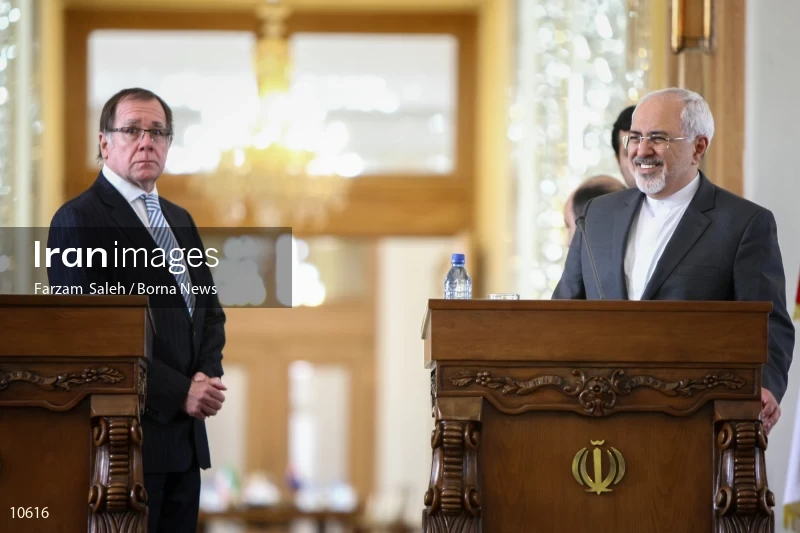 Mohammad Javad Zarif meets with Murray McCully