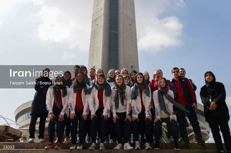 Foreign athletes visit Tehran's Milad Tower