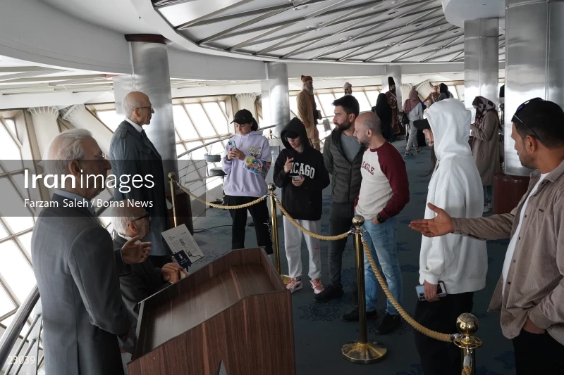 Foreign athletes visit Tehran's Milad Tower