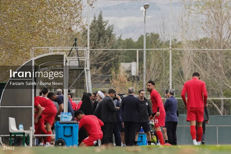 The first training session of the national football team with the presence of Amir Ghalenoei