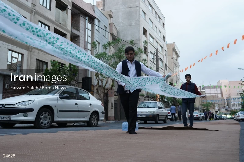 Iftar banquet ceremony in Tehran streets