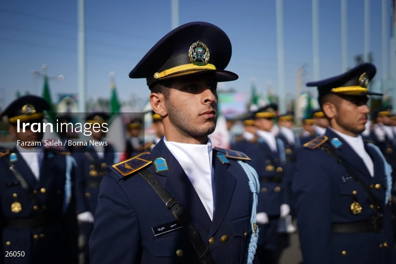 Military Parades Held in Iran on National Army Day