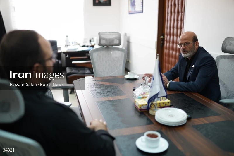 Barna news agency's interview with Hassan Moslemi Naeini
