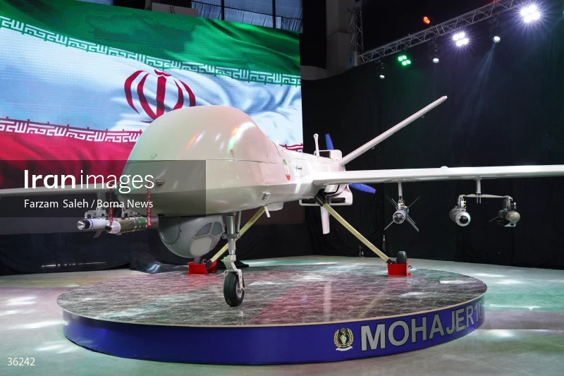 Foreign attaches visit defense achievements exhibition in Tehran
