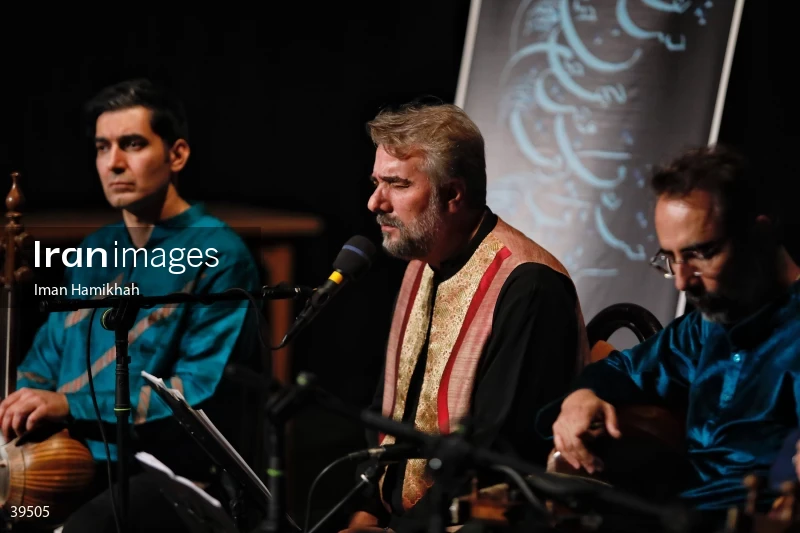 Concert of Hamidreza Nurbakhsh and Qamar group