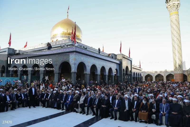 President Ebrahim Raisi in the holy shrine of Hazrat Zeinab (PBUH)