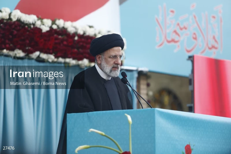 President Ebrahim Raisi in the holy shrine of Hazrat Zeinab (PBUH)