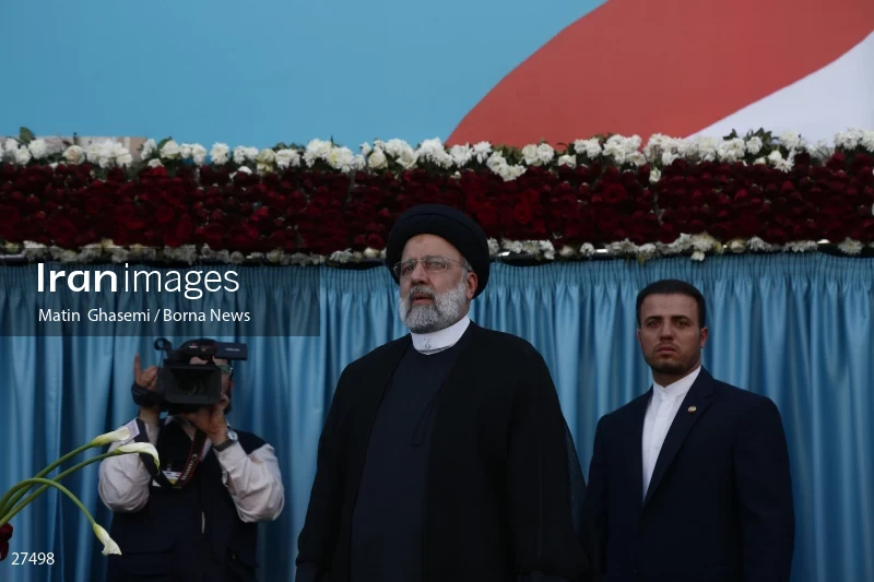 President Ebrahim Raisi in the holy shrine of Hazrat Zeinab (PBUH)