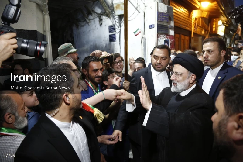 President Ebrahim Raisi in the holy shrine of Hazrat Ruqayya