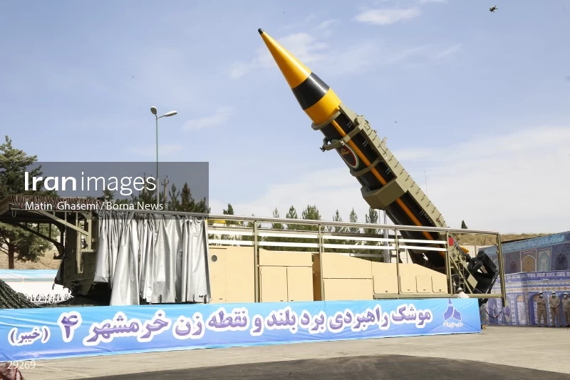 Unveiling of "Kheybar" long-range strategic missile