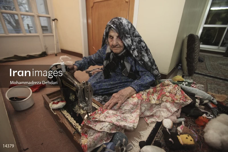 Bibi Hazer Omidvari