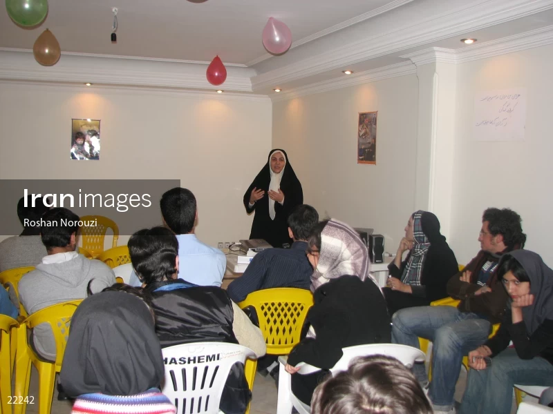 The elections of the third period of Islamic city and village councils 2006