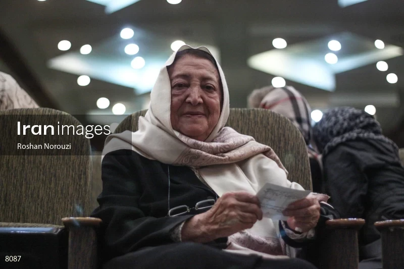 Ashraf Ghandehari (Bahadorzadeh)