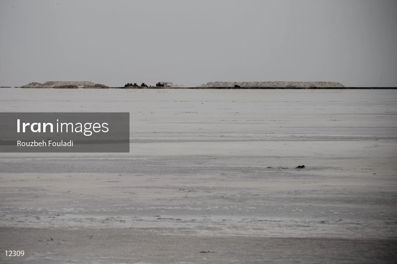 Howz e Soltan Lake