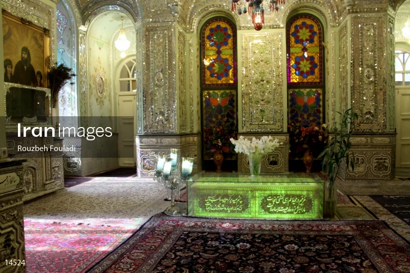 The tomb of Hazrat Safī 'Alī Shāh
