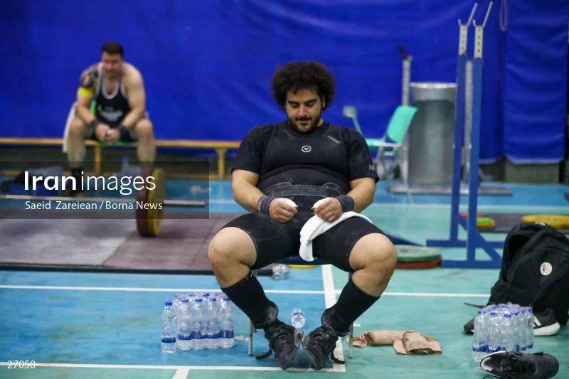 The record setting of Iran's national weightlifting team