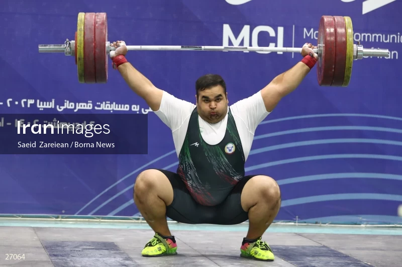 The record setting of Iran's national weightlifting team