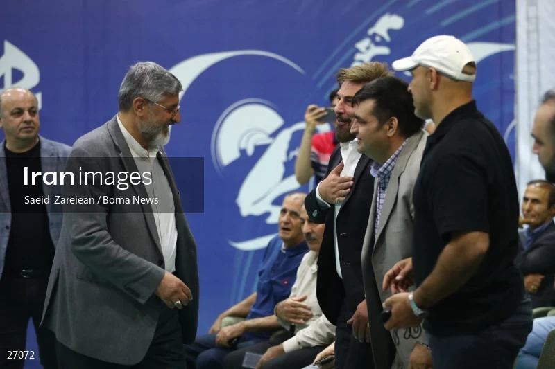 The record setting of Iran's national weightlifting team
