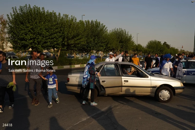 The first attendance of women in the stadium in a match of the Premier Football League of Iran