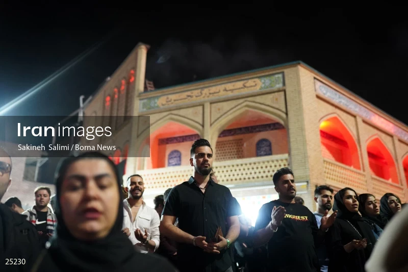 Qadr Night in Imamzadeh Saleh Tajrish (21th day of Ramadan)