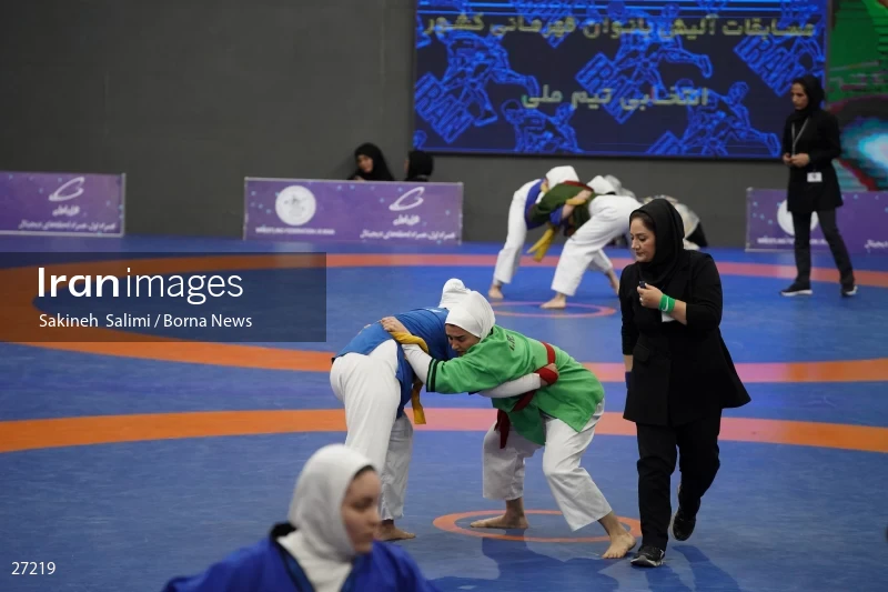 The national championship and selection of the Iranian female Alysh wrestling national team