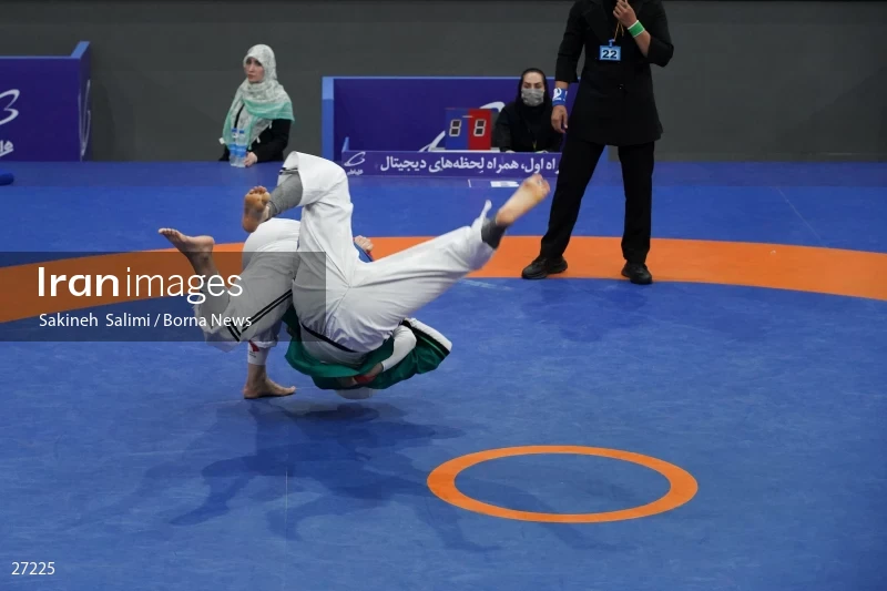 The national championship and selection of the Iranian female Alysh wrestling national team