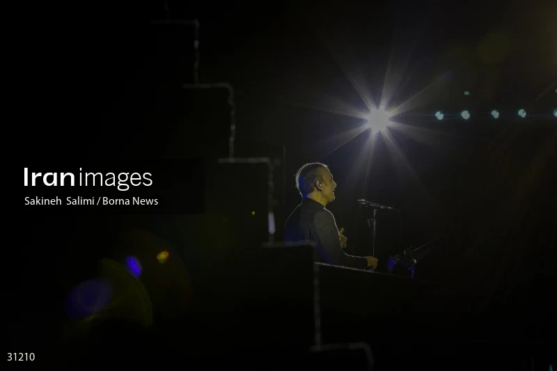 Alireza Ghorbani's concert in Saad Abad cultural and historical complex