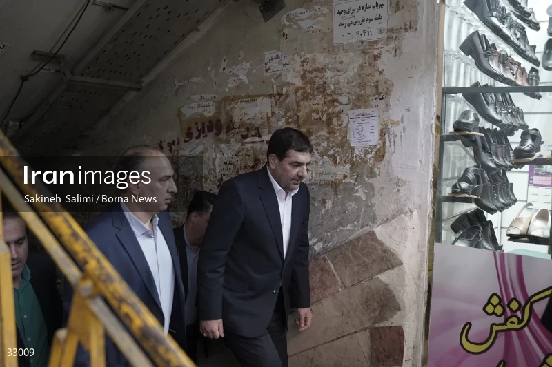 First vice president visits Pachenar Bazaar in Tehran
