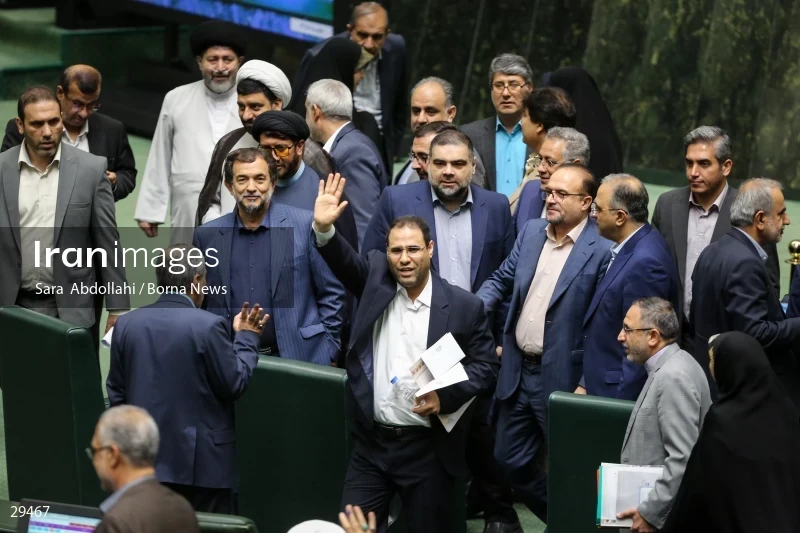 Parliamentary session about confidence vote to Minister of Education