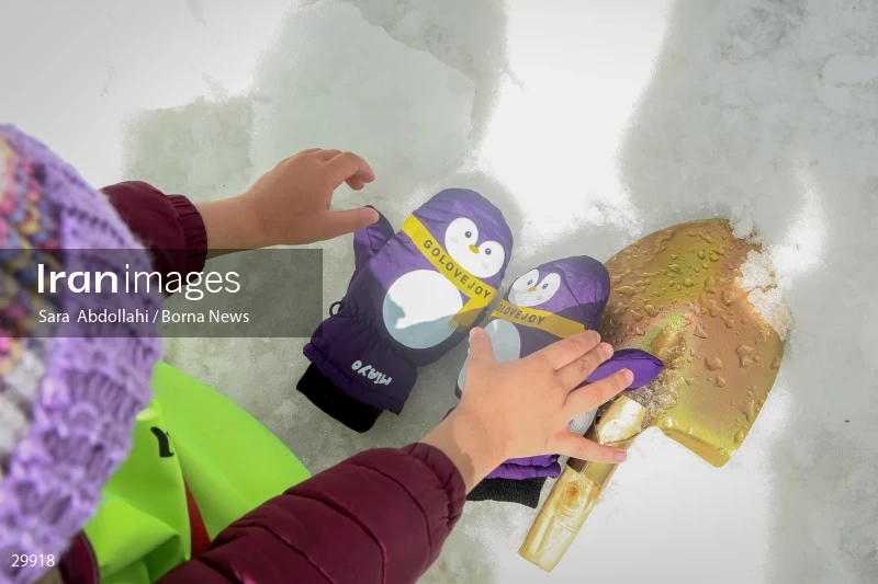 Snowman Festival in Tochal