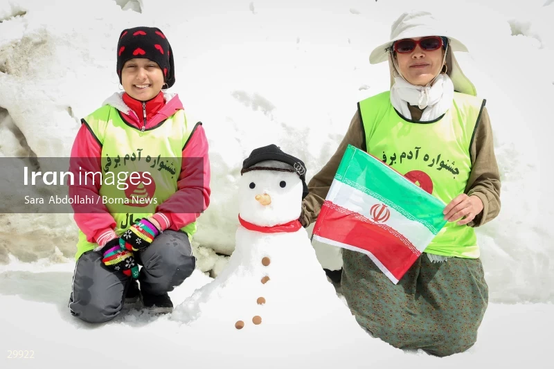 Snowman Festival in Tochal