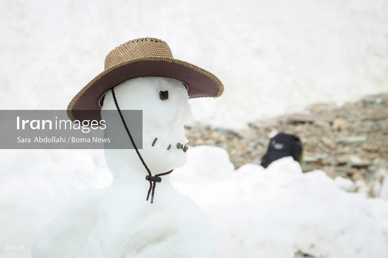 Snowman Festival in Tochal