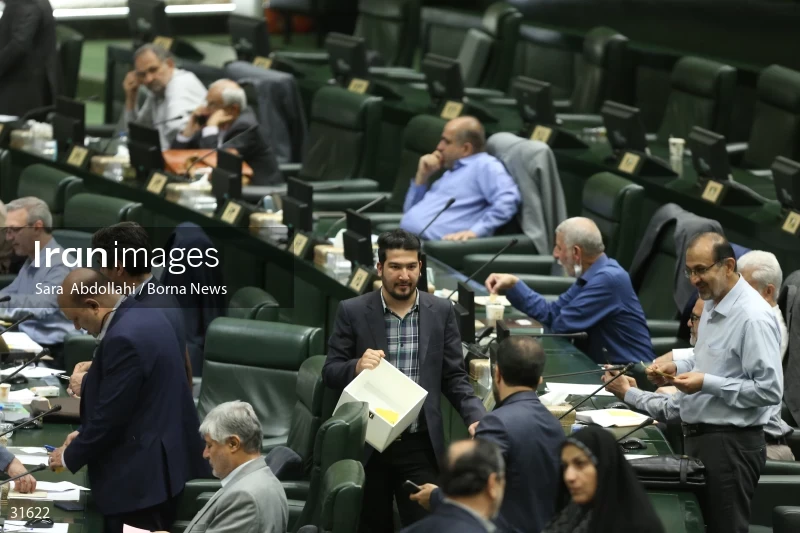 The meeting of Iranian Parliament to review the qualifications of the proposed Minister of Agriculture