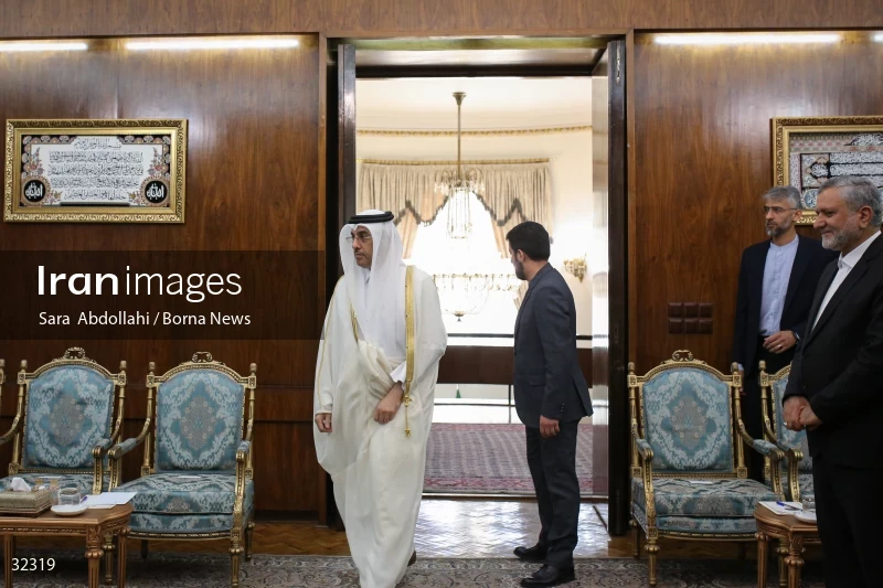 The meeting of the Minister of Labor of Qatar with the first vice president of Iran