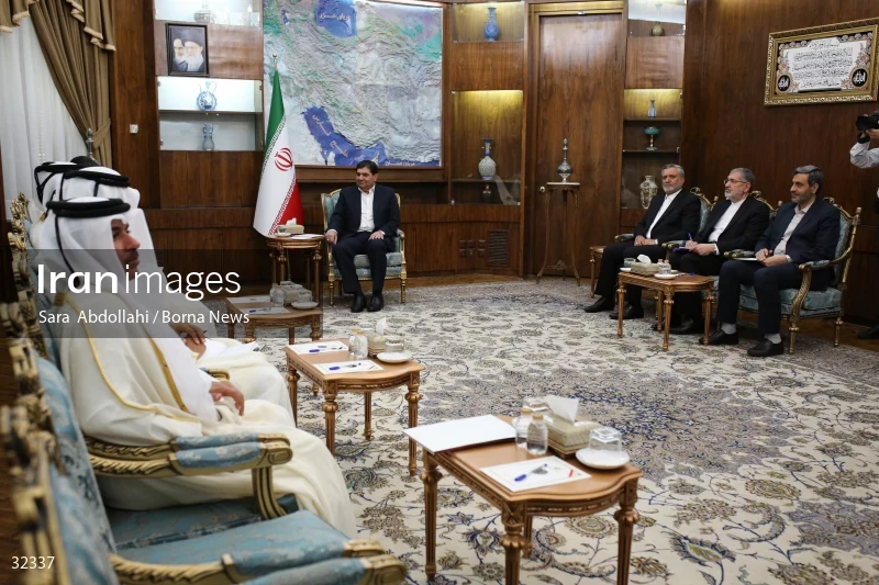 The meeting of the Minister of Labor of Qatar with the first vice president of Iran