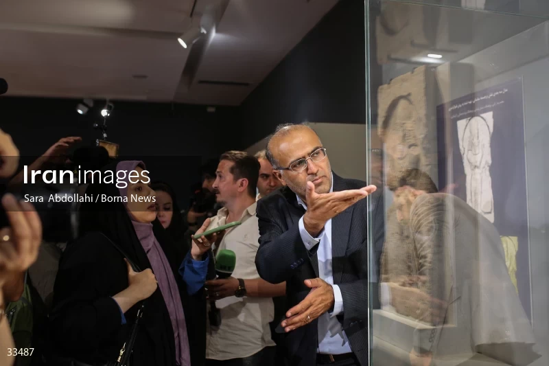 The unveiling ceremony of the Sassanid bas-relief