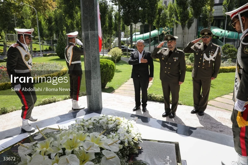 Meeting between the Ministers of Defense of Bolivia and Iran