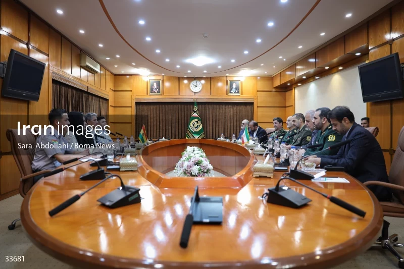 Meeting between the Ministers of Defense of Bolivia and Iran