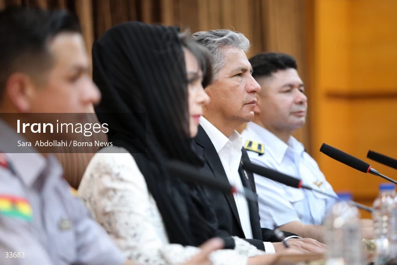Meeting between the Ministers of Defense of Bolivia and Iran