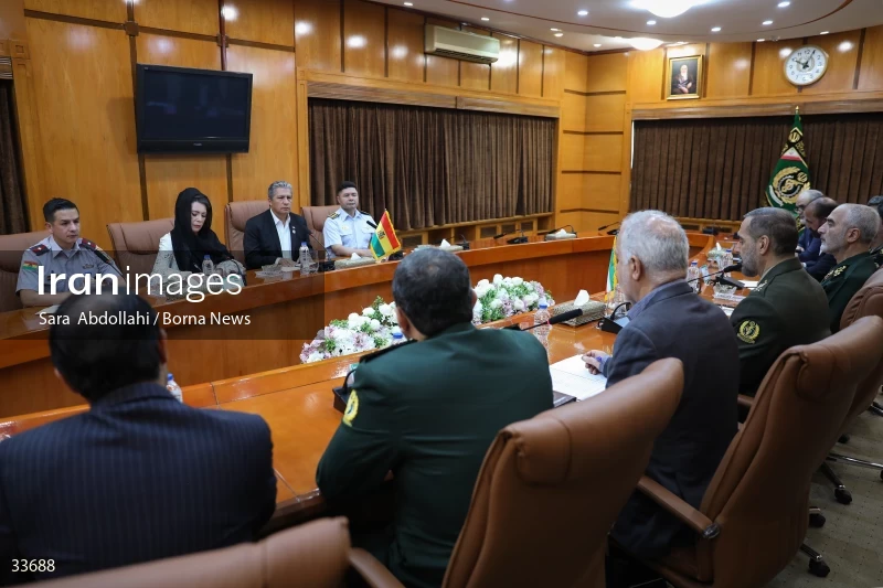 Meeting between the Ministers of Defense of Bolivia and Iran