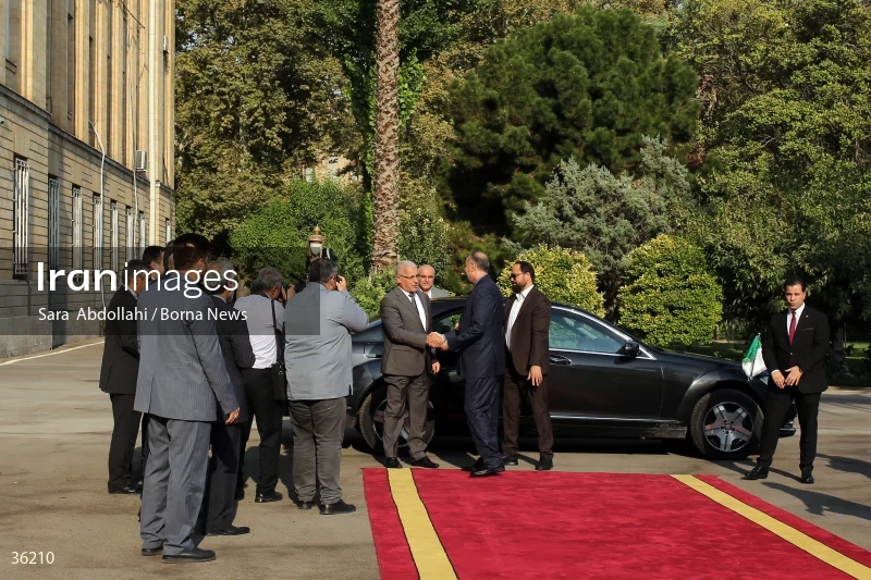 Iran's minister of foreign affairs meets President of Algeria's People's National Assembly