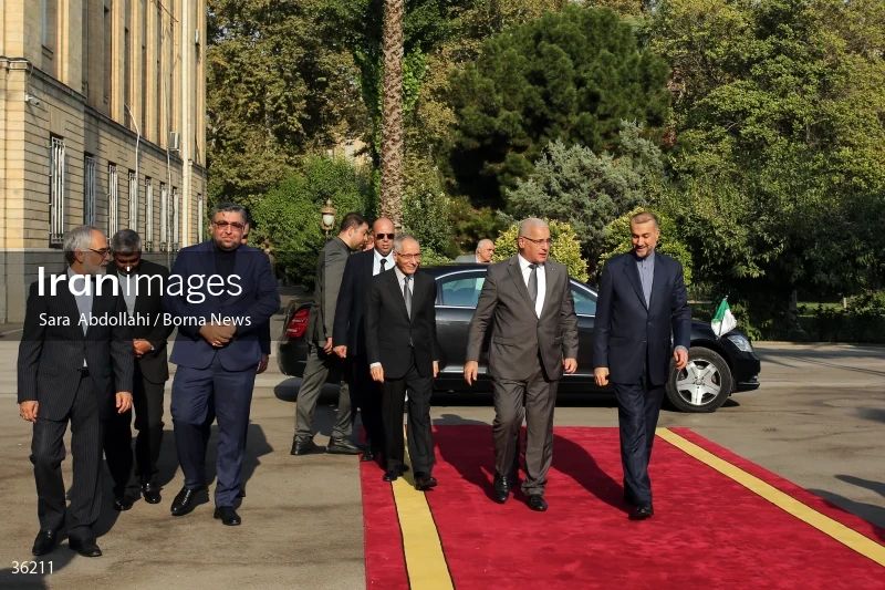 Iran's minister of foreign affairs meets President of Algeria's People's National Assembly