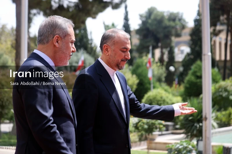 The meeting of the Foreign Ministers of Iran and Turkey