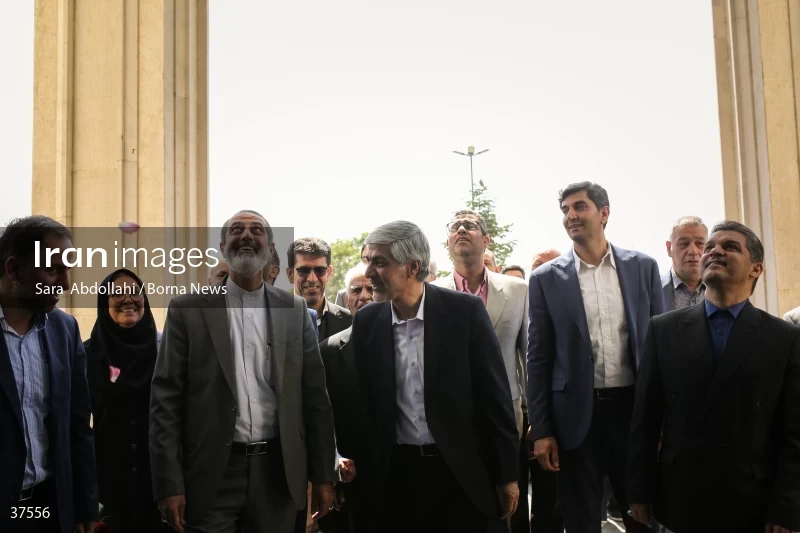 The presence of Kioumars Hashemi at the Tomb of the Unknown Martyrs