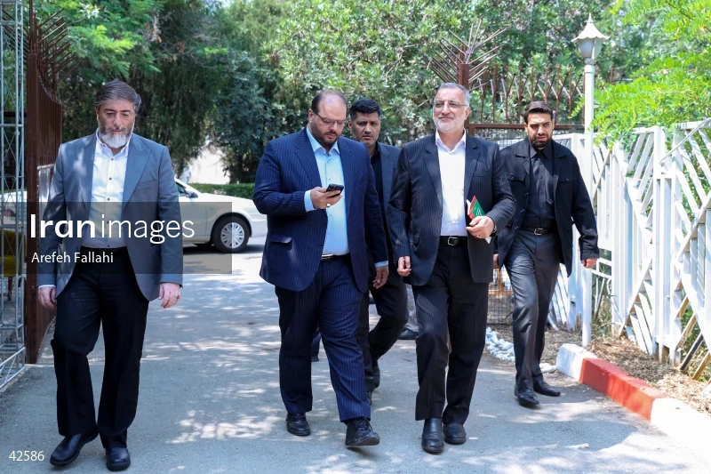 Alireza Zakani on the Political Roundtable program on Channel Three